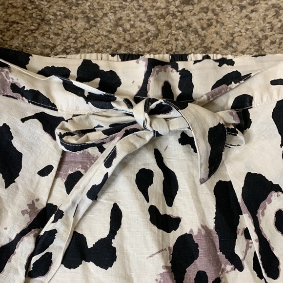 Mo Vint linen leopard print wrap skirt - Picture 2 of 6